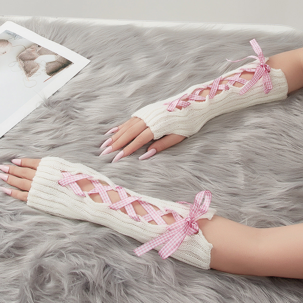 Thermal Strap Closure Winter Gloves for Women