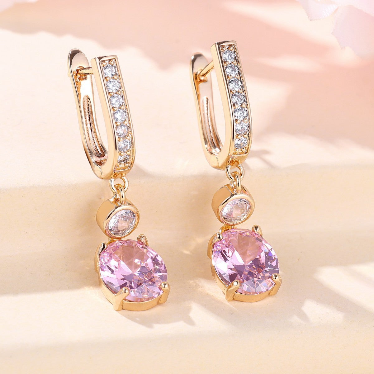 Elegant Women's Minimalist White Zircon Diamond Stud Earrings