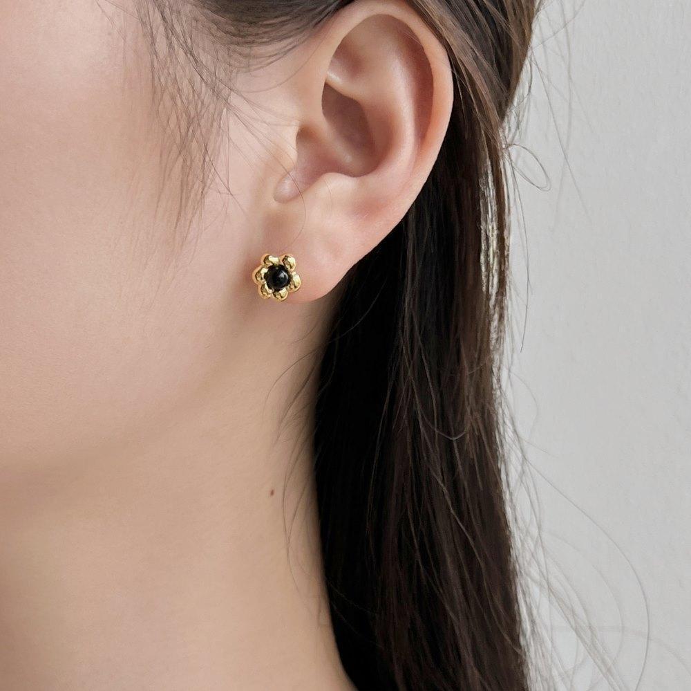 Silver Black Agate Flower Stud Earrings