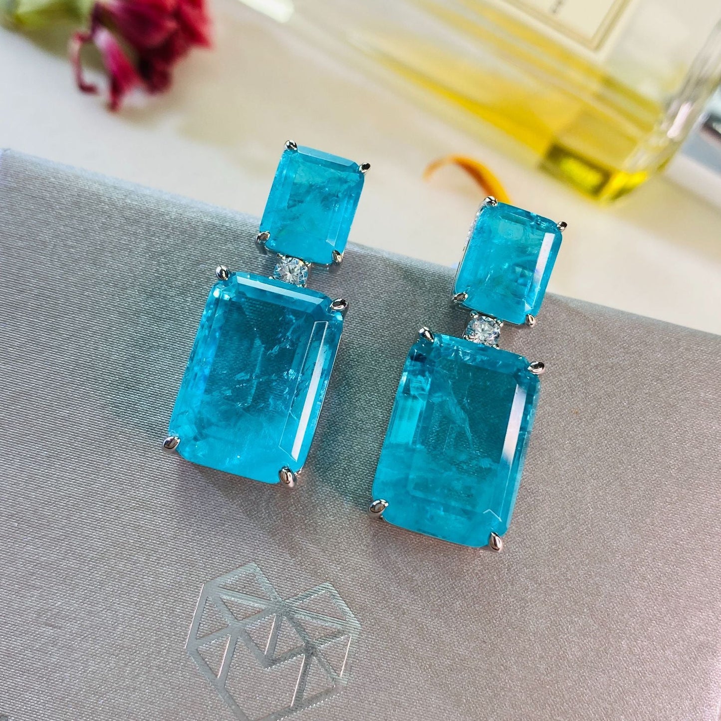 Vintage Emerald Dangle Earrings