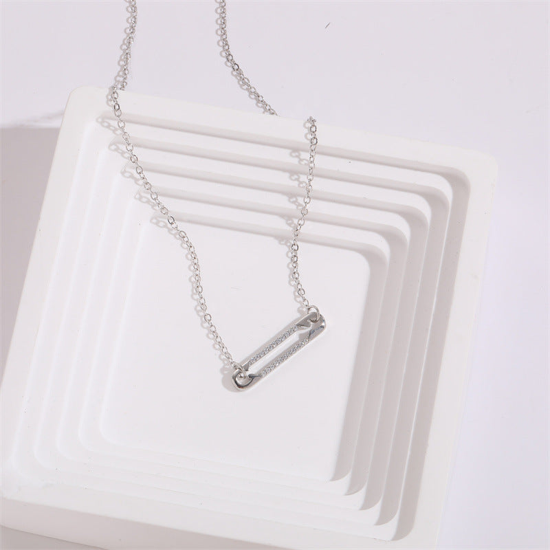 Versatile 14K Gold Zircon Pendant Pin